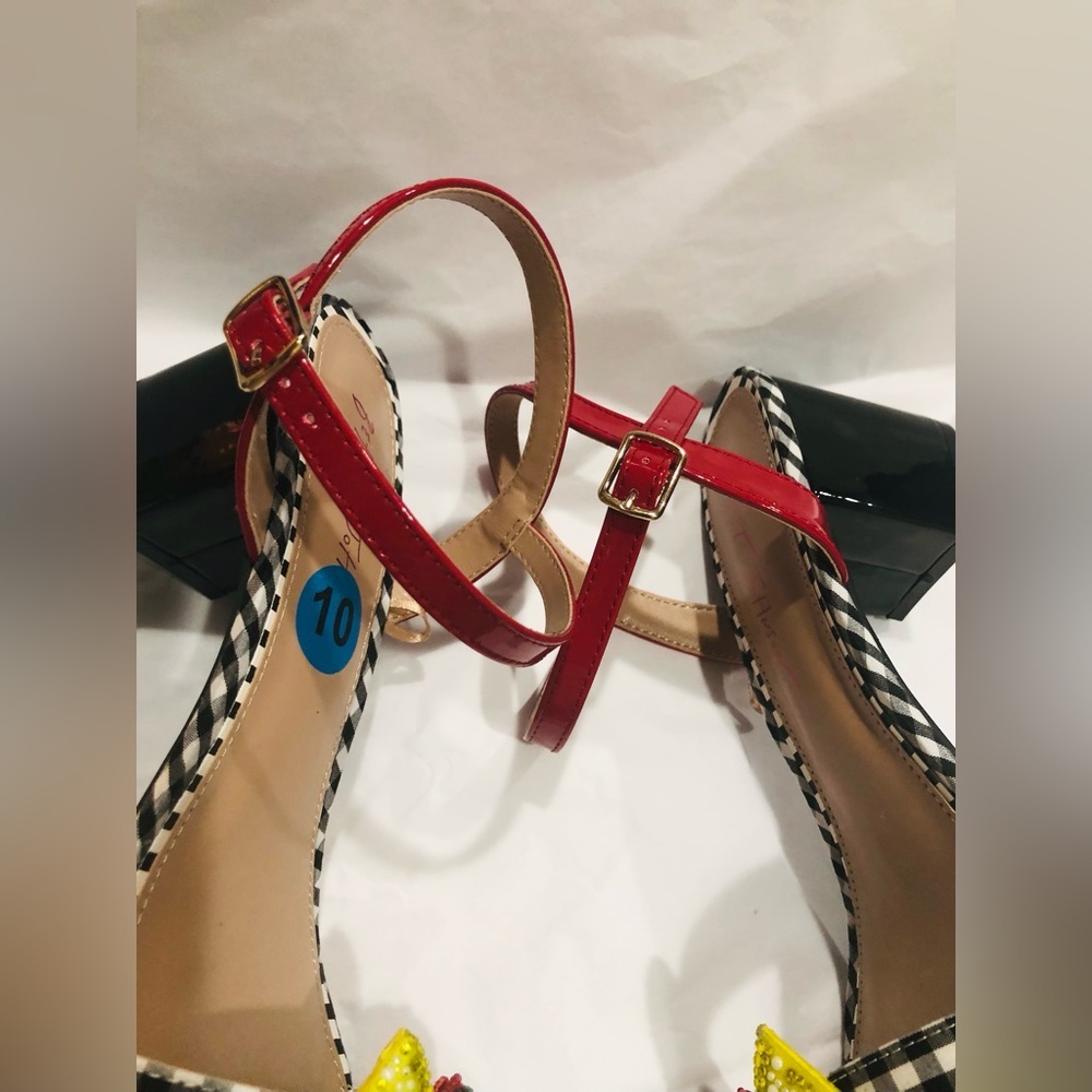 Betsey Johnson gingham print lemon strawberry red patent strap chunky heels sz10 - Picture 8 of 16